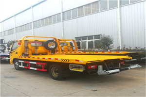 江东附近拖车救援搭电